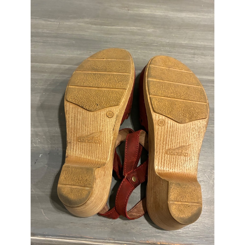 Dansko Sam Red Leather Scalloped Mary Jane Clog Sandals Womens 39 - Picture 7 of 7